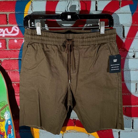 Hot Topic NWT Men's Large HT Denim Brown Jogger Shorts Drawstring Raw Hem - Picture 2 of 12